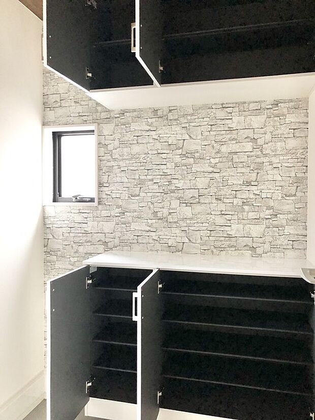 大容量のシューズボックス