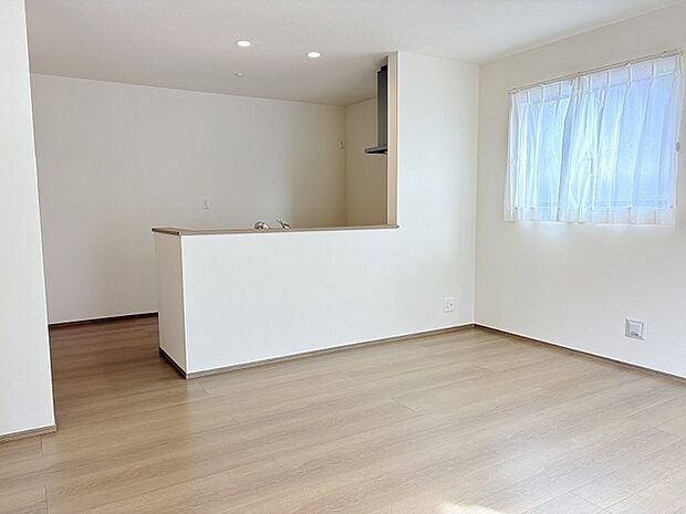 南向きで明るいLDKです。