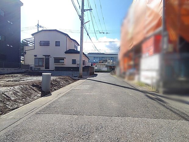交通量の少ない道路です