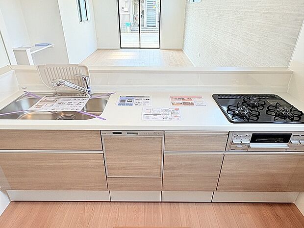 食洗器付きのシステムキッチンです。