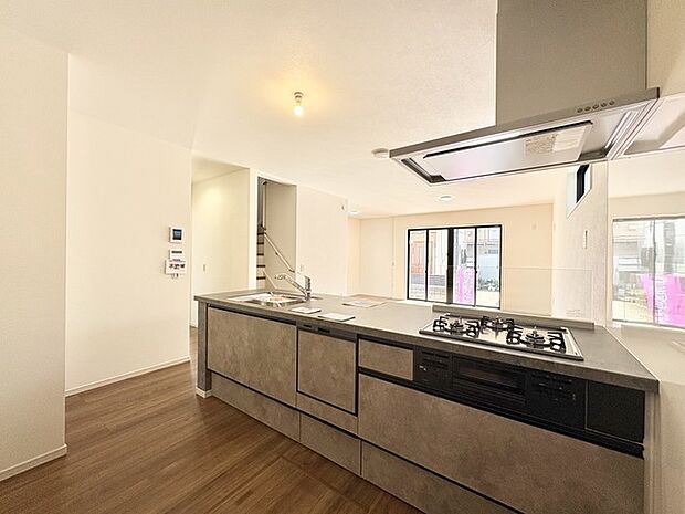 お料理を効率的に、楽しく。あったらいいなをかなえてくれるシステムキッチン。