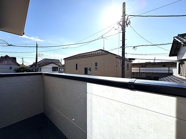 南面に面したセカンドバルコニー