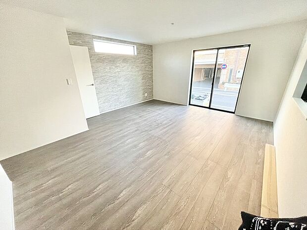 開放感と採光にこだわった、18帖のＬＤＫ。 