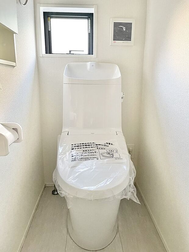 新築戸建てなら今や標準装備は当たり前。気持ちいいウォシュレット機能。 