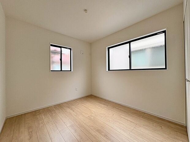 この部屋だれの部屋にしようかな、なんて会話を現地で楽しんでください。