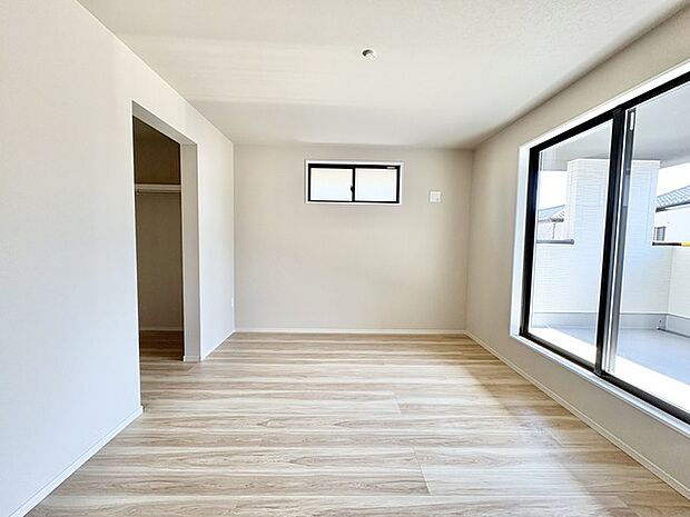 穏やかな広がりを感じる、心地よい空間。