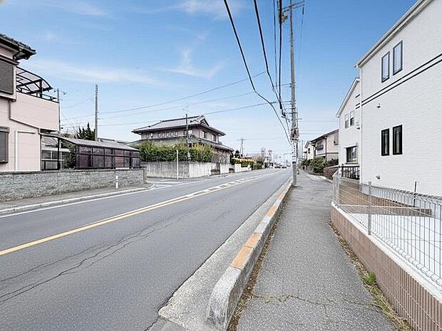 穏やかな佇まいが心地よい、落ち着いた街並み。