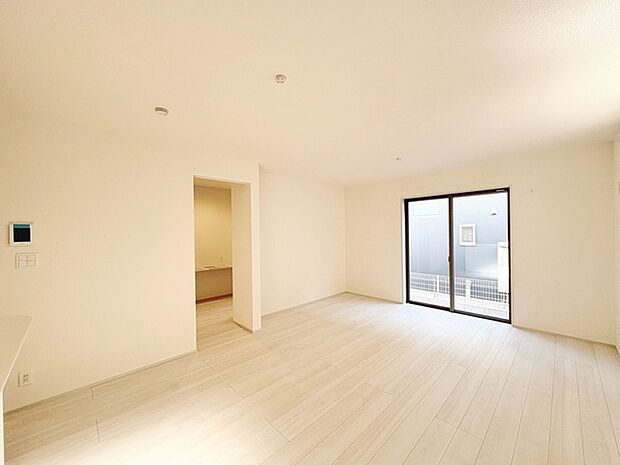 家族が自然に集りそうな広さが魅力のLDK。