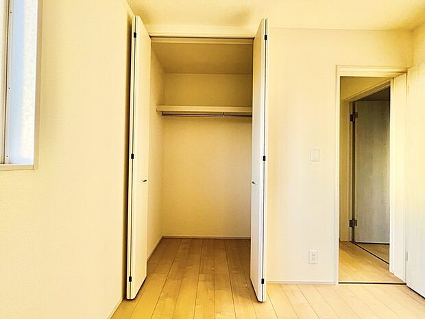 部屋ごとに設けた収納は、住みやすさへのこだわり。