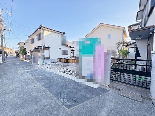 基礎から完成済みの住まいまで、各工程をご確認いただけます。