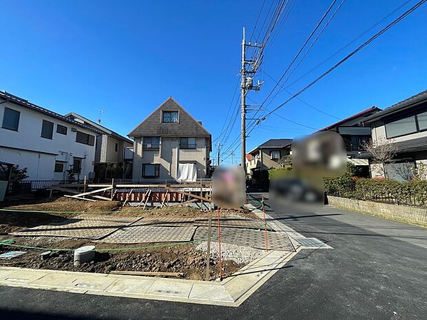 基礎から完成済みの住まいまで、各工程をご確認いただけます。 