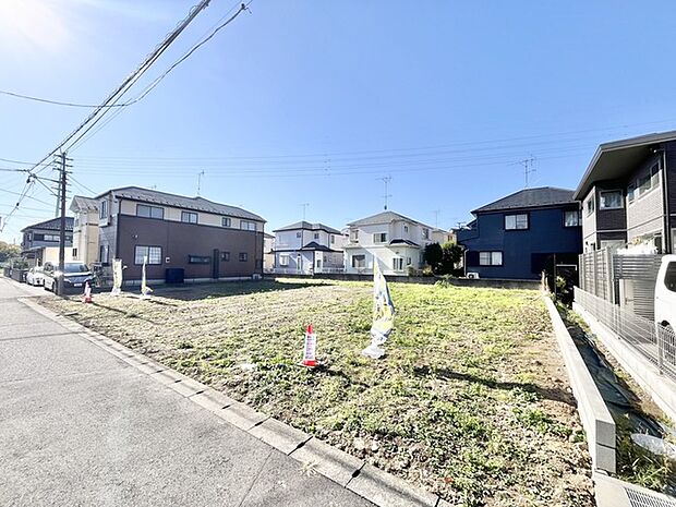 建築中ですが、同じグレードの完成済み建物を参考にご覧になることもできます。現地より最寄りの物件をご案内しますので、お気軽にご要望をお聞かせください。 