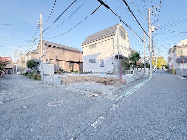 車の通りも少ない閑静な住宅地。子育てにも、第二の人生にも。 