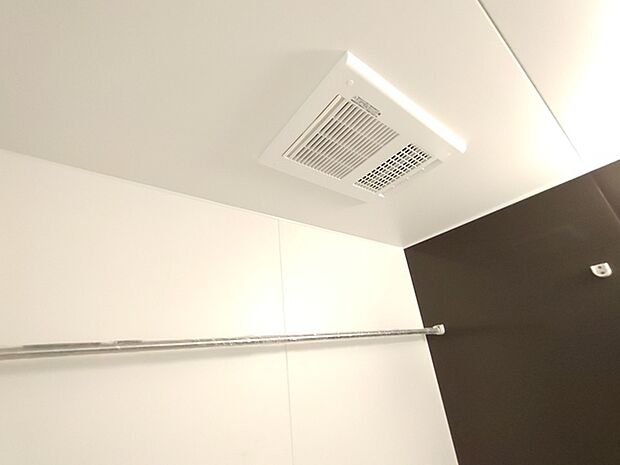 清潔感のある空間に、静かな落ち着きが漂います