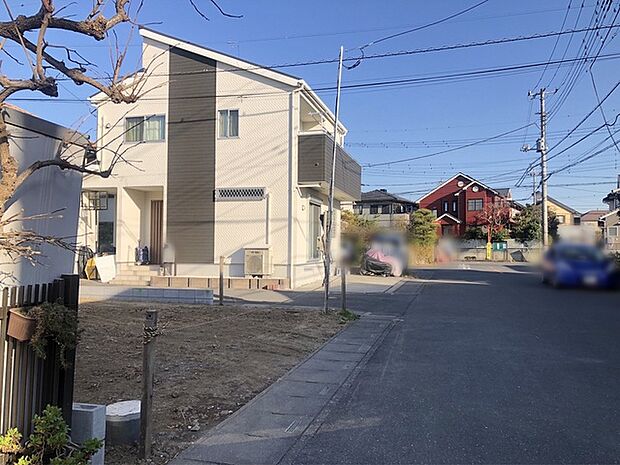 建築中ですが、同じグレードの完成済み建物を参考にご覧になることもできます。現地より最寄りの物件をご案内しますので、お気軽にご要望をお聞かせください。 