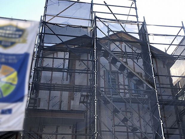 車通りの少ない閑静な住宅地、のびのびした子育てに適します。 