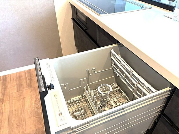 食洗器・機能的で整理された、心地よい暮らしを予感させる空間。