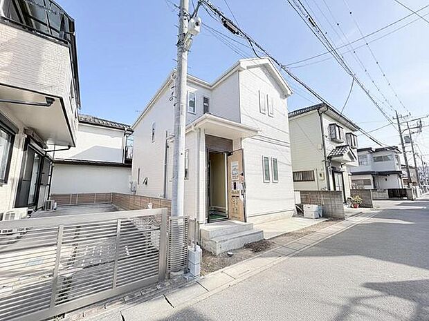 穏やかな佇まいが、心地よい暮らしを予感させます。