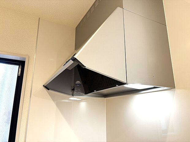 無駄のない洗練されたフォルムが、住まいの清潔感と機能美を際立たせています。