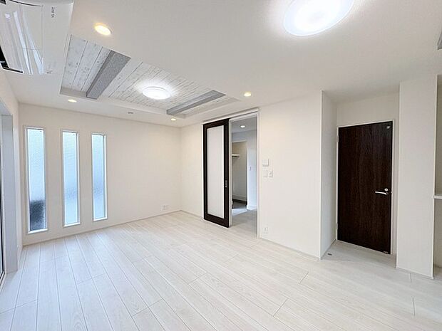 家族が自然に集りそうな広さが魅力のLDK。