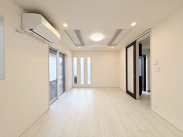 快適性とゆとりをデザインしたリビングは、広々した16帖。