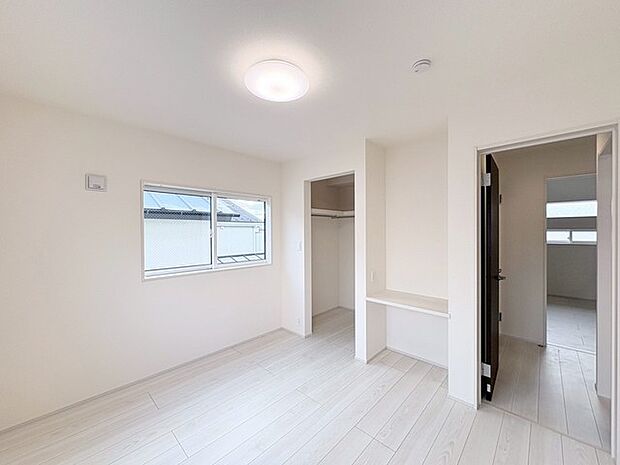 2階部分のお部屋の日当たりは、ご覧の通り明るいです。