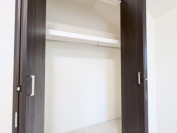 ご家族の思い出も大切にしまっておけるたっぷり収納。