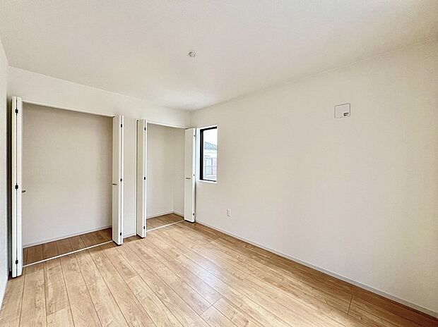 完成済み、実物をじっくりチェックできます。