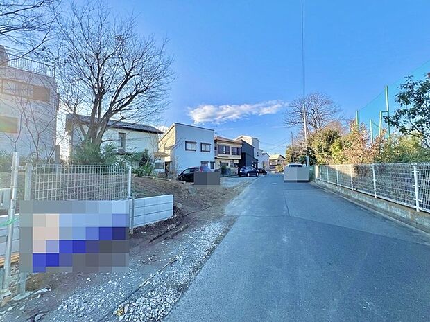 閑静な住宅地で、小さなお子様がいるご家族にも安心。