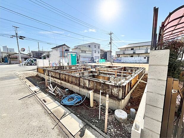 南東側がバルコニーにあるため日当たり良好