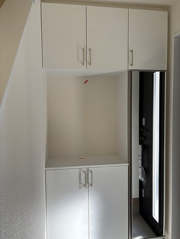 整然と整えられた空間が、心地よい暮らしを予感させます。