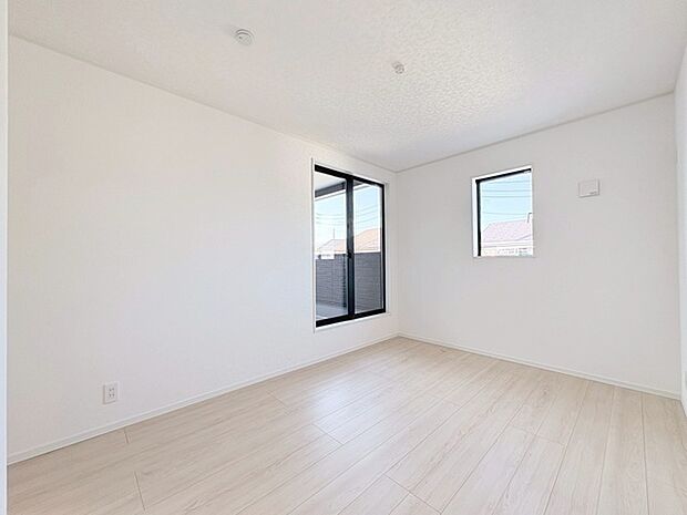 窓からの光が心地よい、穏やかな空間