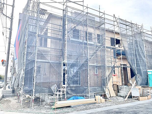 新しい暮らしの舞台が、着々と形作られていきます