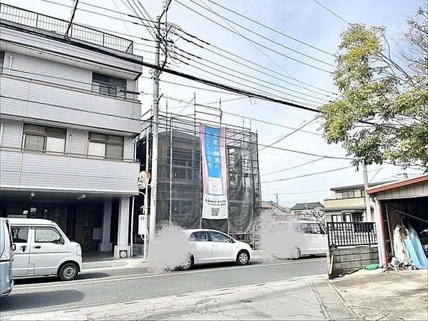 街並みに調和する、落ち着きある住まい。