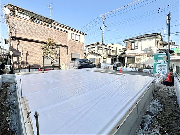 新しい暮らしが始まる、確かな基礎が静かに息づく。