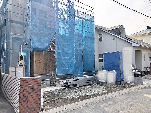 当分譲地はこちらの一棟のみの現場となります。ご覧になれますので、お気軽にお問い合わせください。