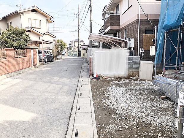 静かな住宅街に佇む、穏やかな時間が流れる住まい。