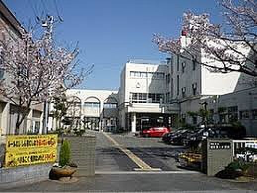 越谷市立蒲生第二小学校（794m）