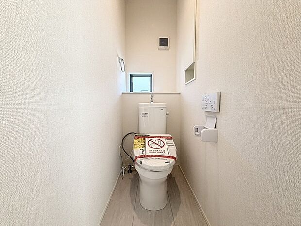 白を基調とした空間が、清潔感と落ち着きをもたらします。