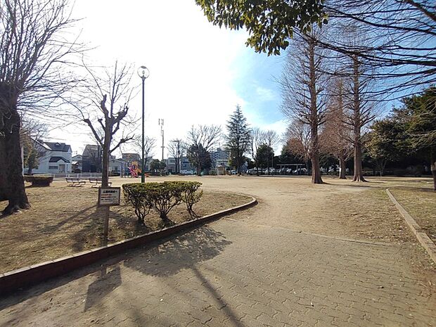 公園が近くにございます