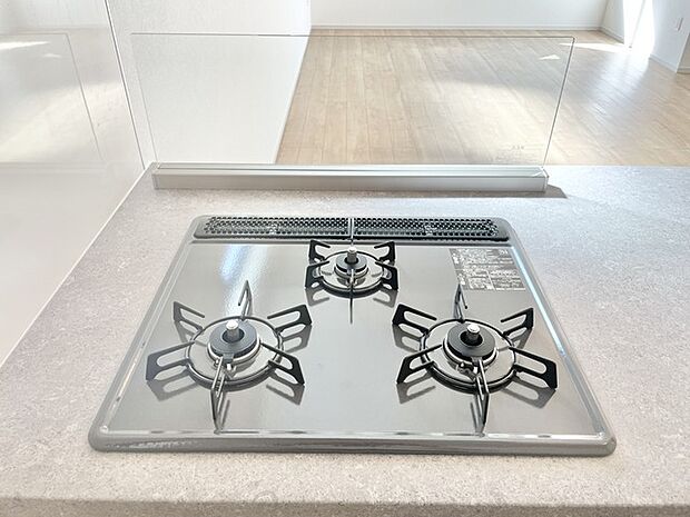 生活感のある空間に、穏やかな光が広がる。