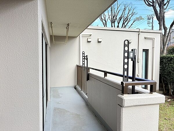 1階ですがバルコニーは日当たり良好です。