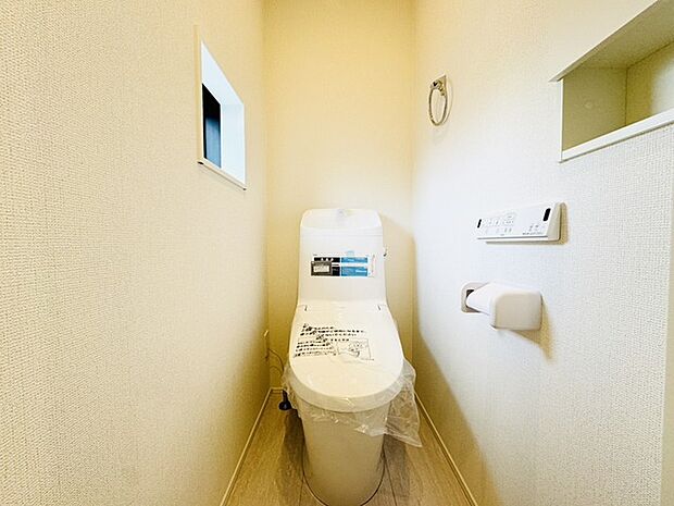 穏やかな空間に、心地よい明るさが満ちています。