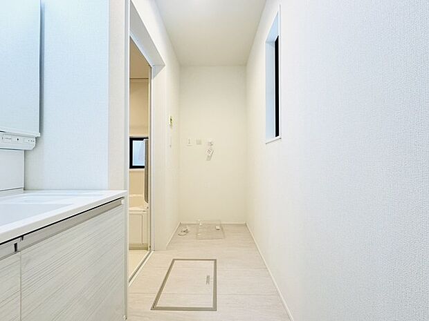 清潔感あふれる空間に、心地よい広がりを感じさせる住まい