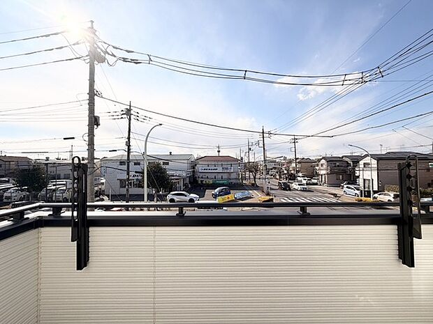 空の広がりを感じながら、穏やかな日常を過ごす。