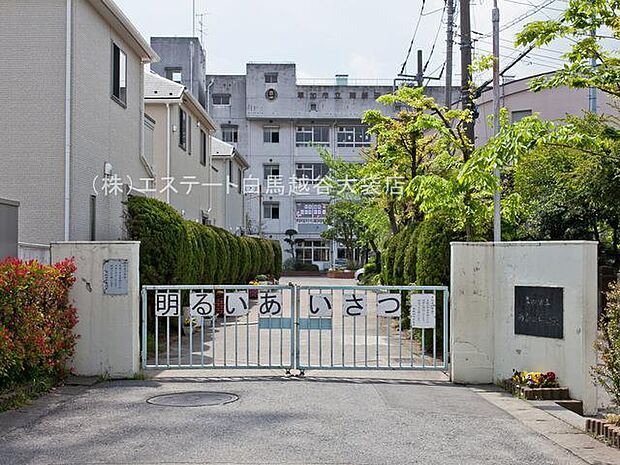 草加市立両新田中学校(350m)