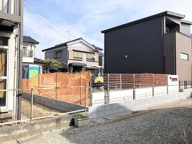 敷地の前後が生活道路のため、日当たり良好です。