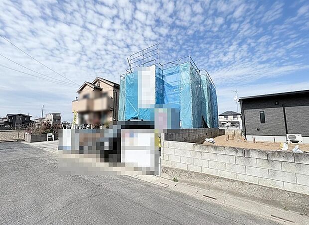 澄み渡る空の下、新しい暮らしが拓ける場所。