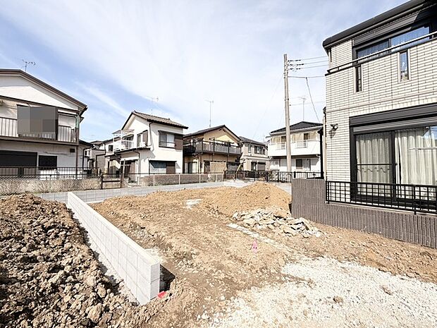 基礎から完成済みの住まいまで、各工程をご確認いただけます。