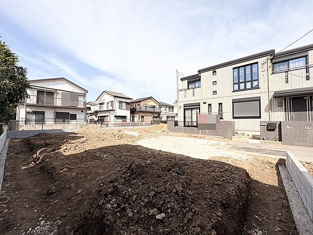広々とした土地に、理想の住まいを創造する。